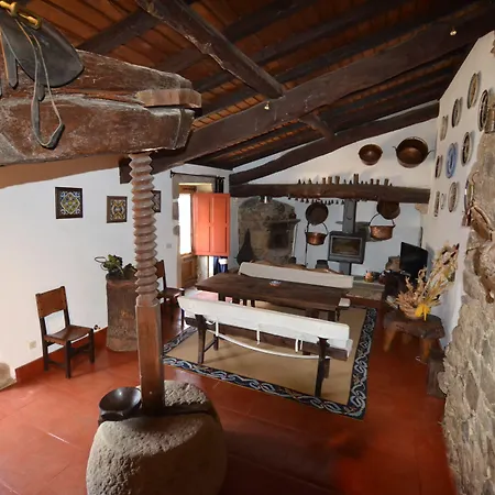 Pensjonat Casa De Anquiao - Turismo De Habitacao