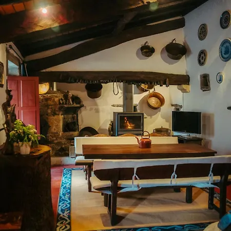 Pensjonat Casa De Anquiao - Turismo De Habitacao Ponte de Lima