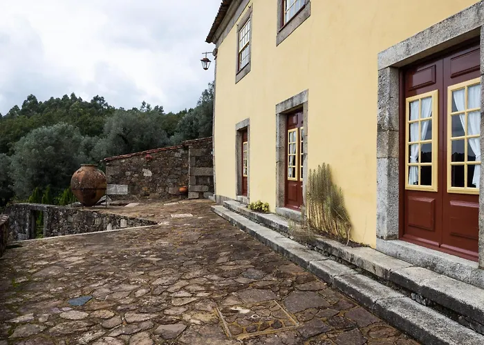 Casa De Anquiao - Turismo De Habitacao Gasthof Ponte de Lima